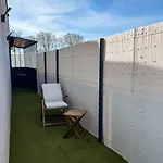 Apartamento Cozy With Terrace