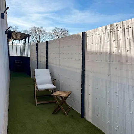 Apartman Cozy With Terrace