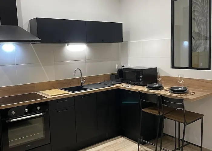 Cozy With Terrace Apartment