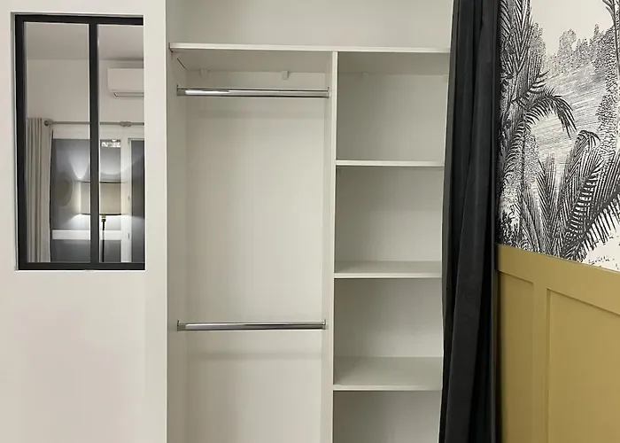 Cozy With Terrace Apartment